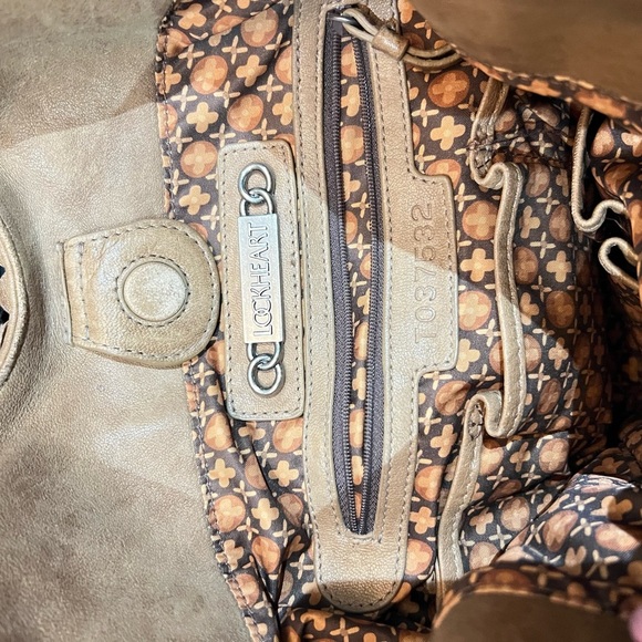 Lockheart by Isabella Fiori - Picture 11 of 15